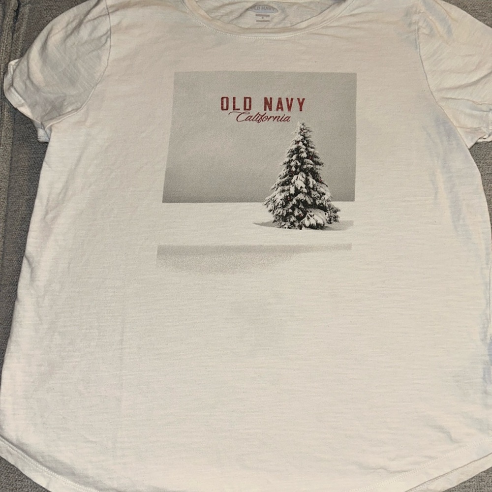 Women’s Christmas California Old Navy tee size XS